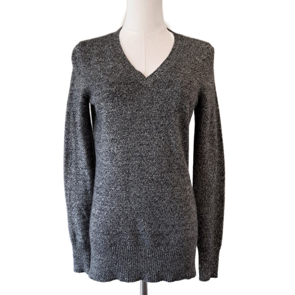 Only Mine 2-Ply 100% Cashmere V-Neck Sweater Heather Charcoal Gray Medium